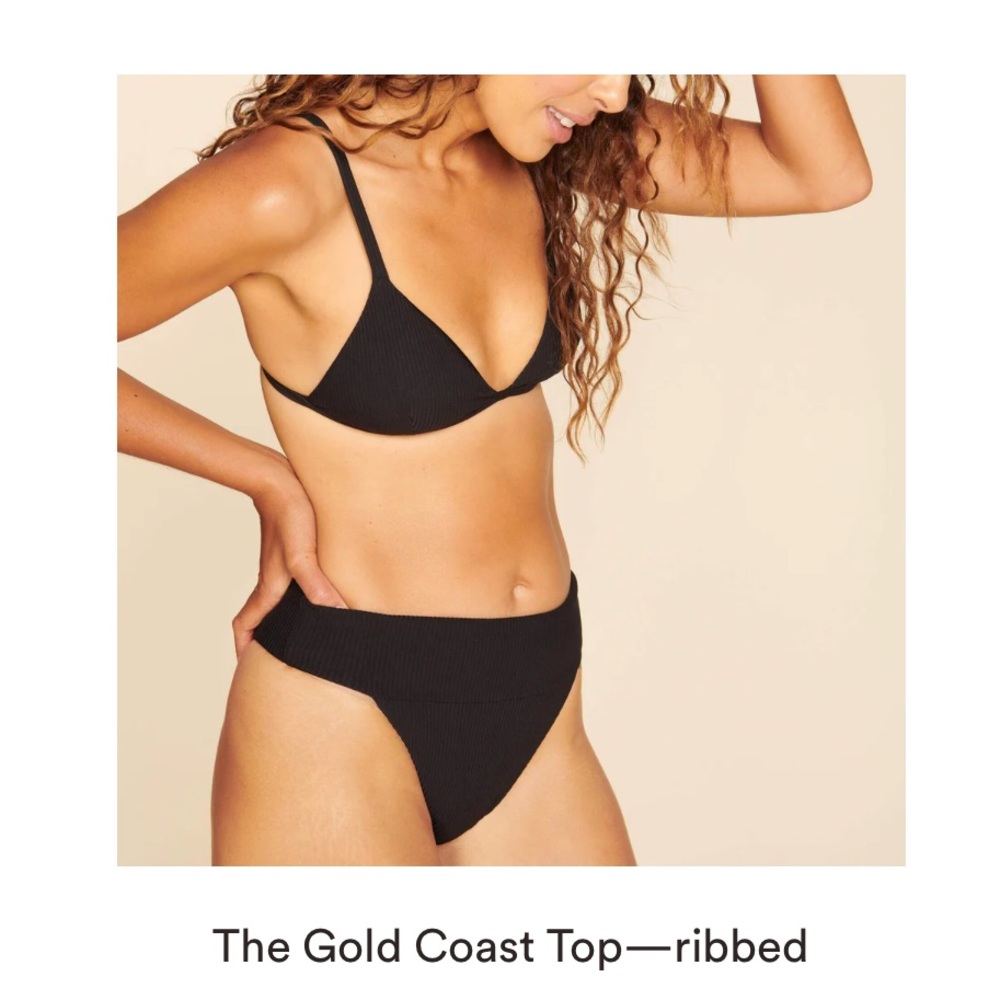 NWT Andie bikini top